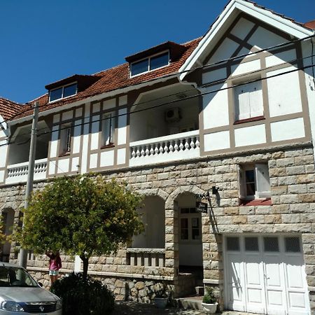 מר דל פלאטה Hosteria Almirante Brown מראה חיצוני תמונה